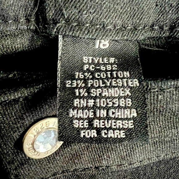 1826 Jeans Capri Jeans - Picture 4 of 8